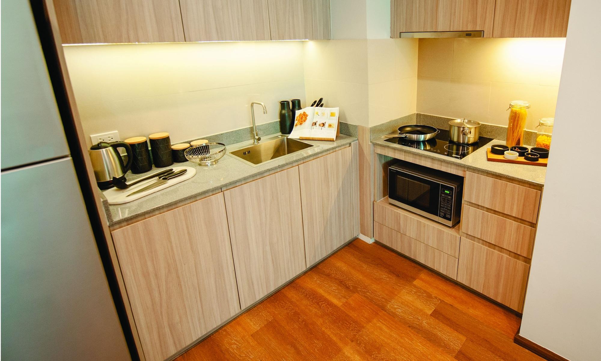Oakwood & Sri Racha Hotel 5*