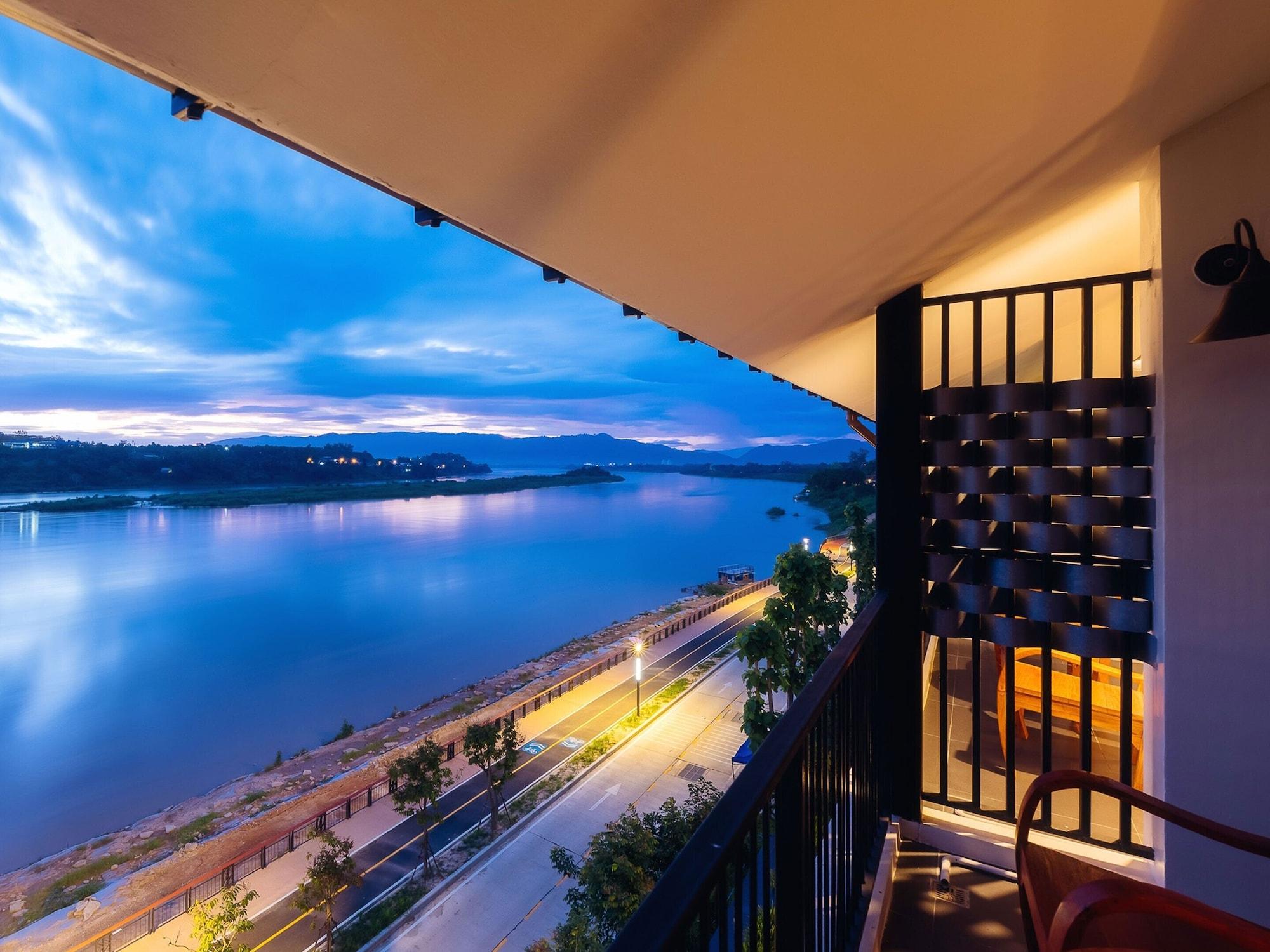 Fortune Riverview