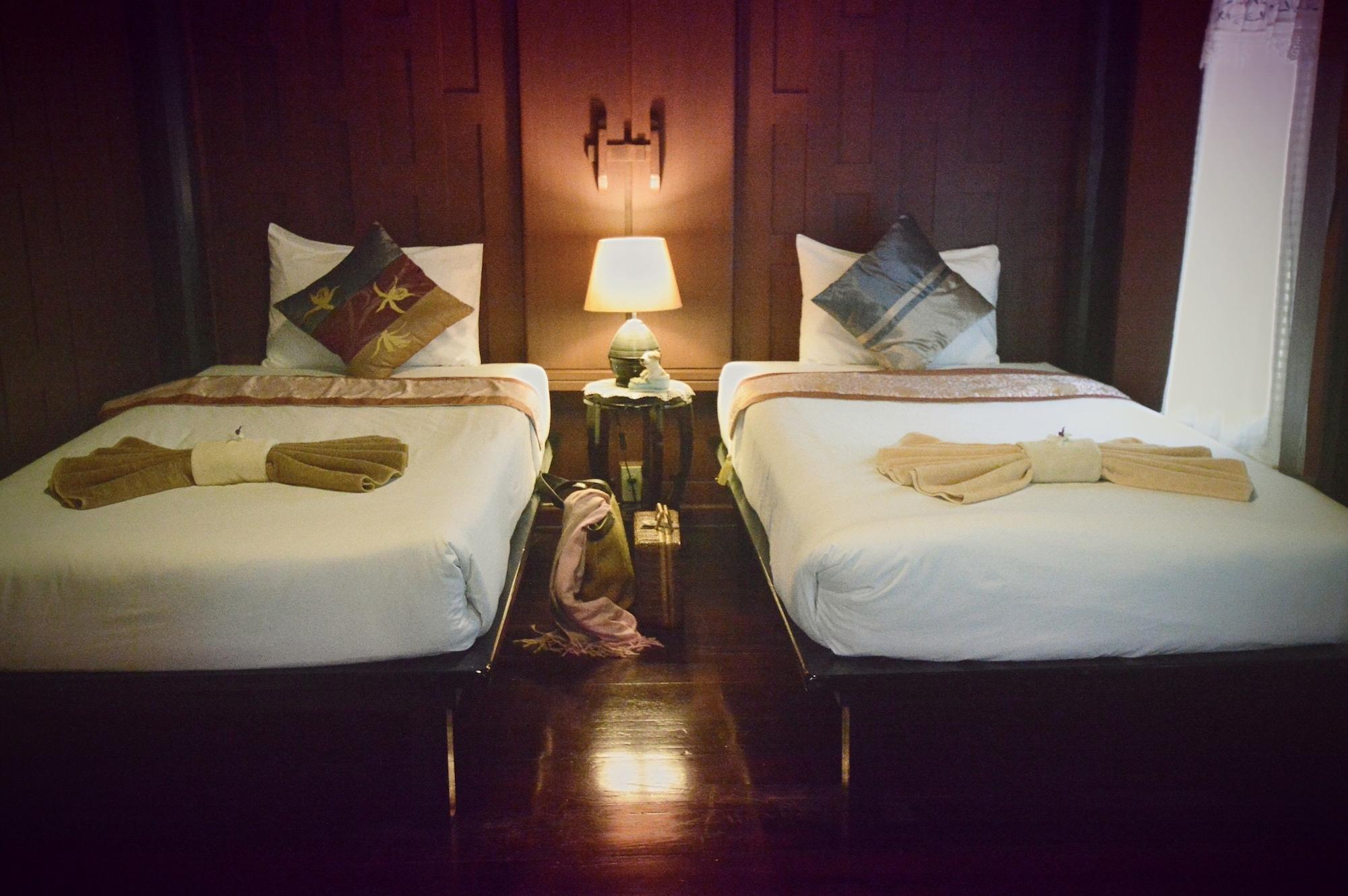 The Legend Maeklong Hotel