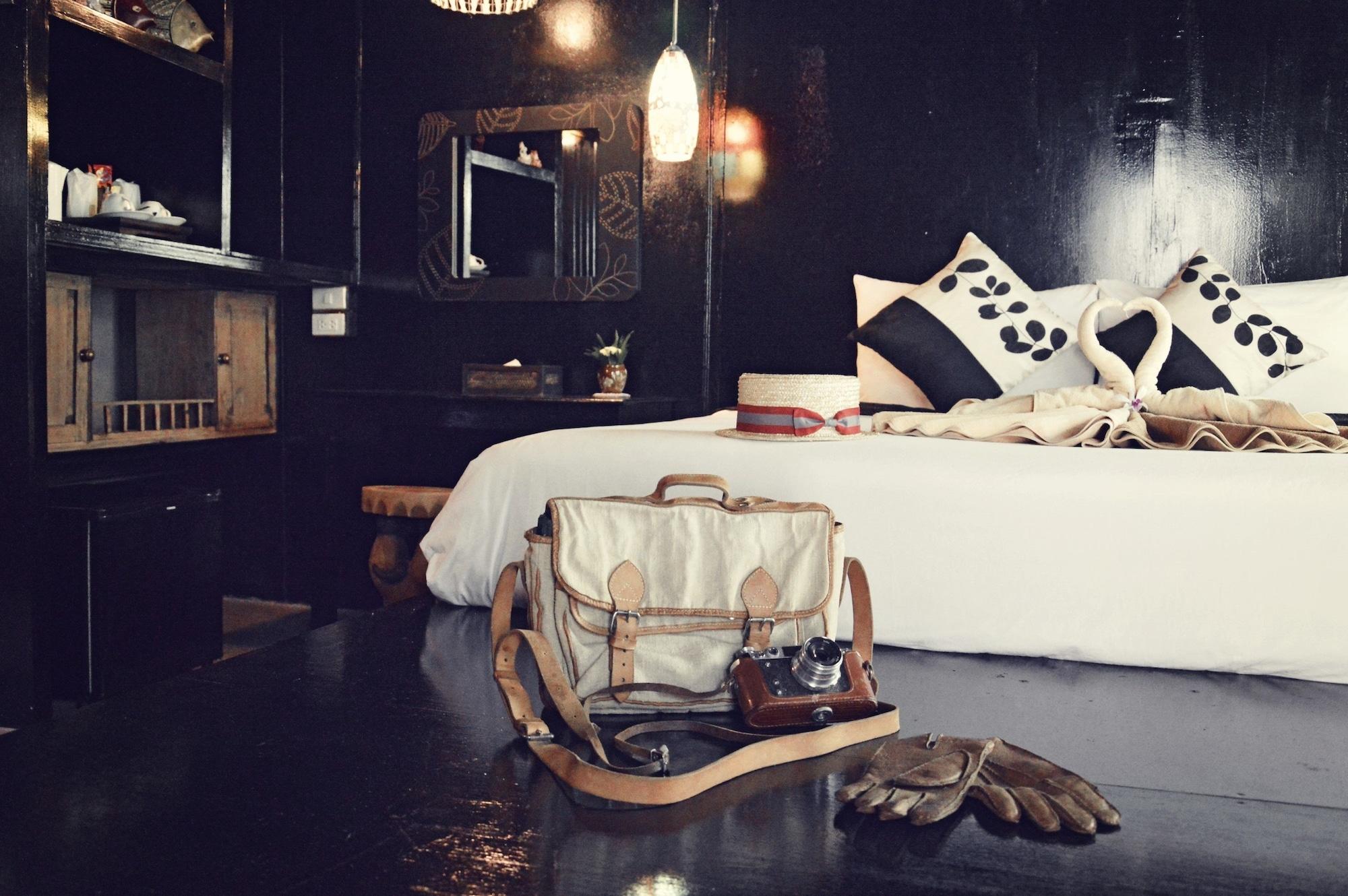 The Legend Maeklong Hotel 3*