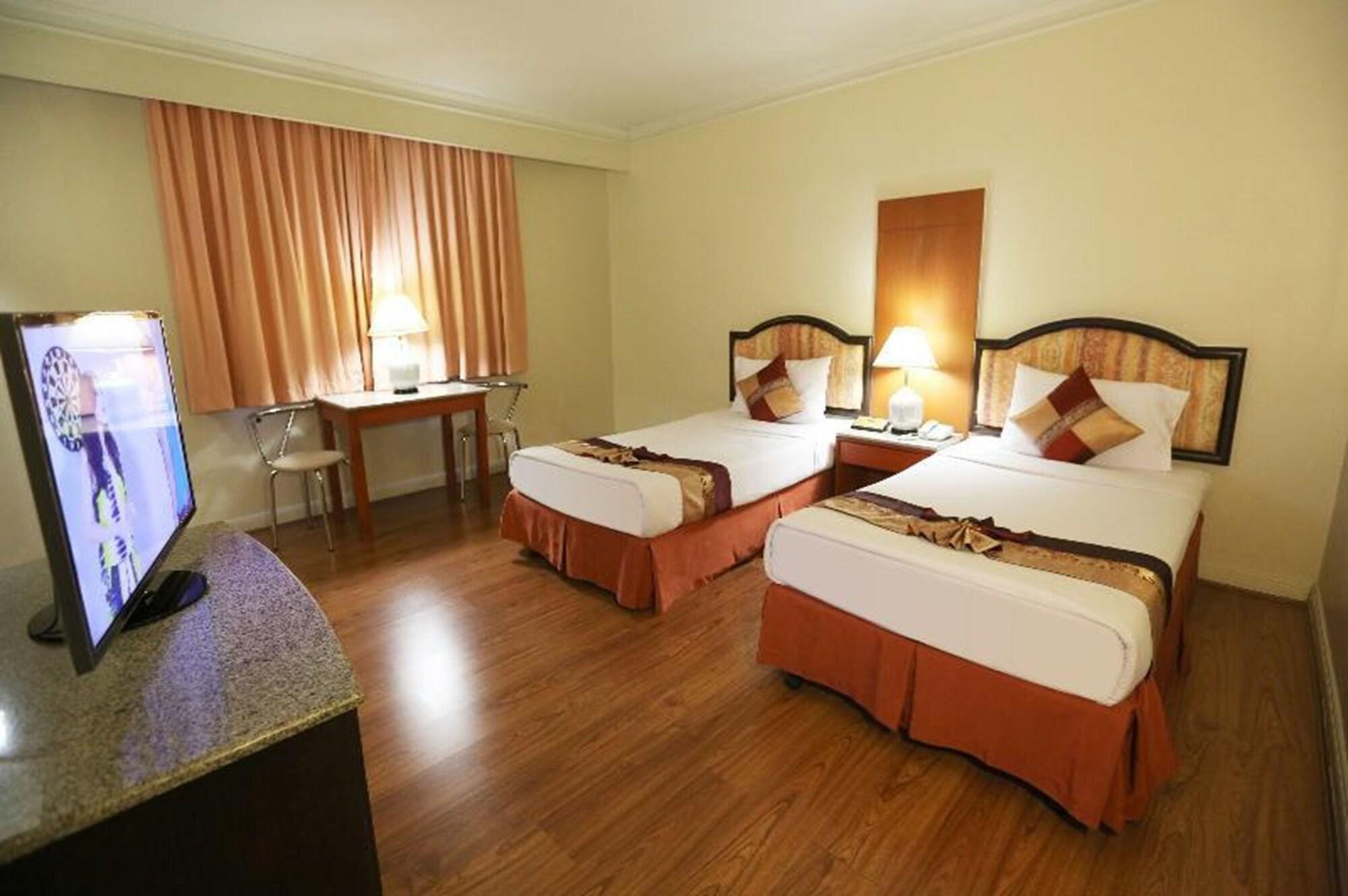 Lee Gardens Plaza - Sha Hotel