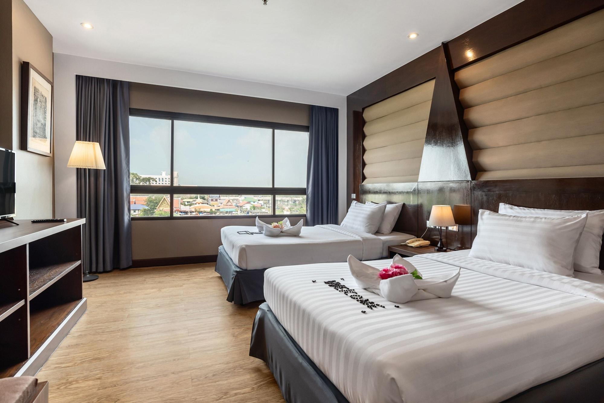 Woraburi & By The River 4*