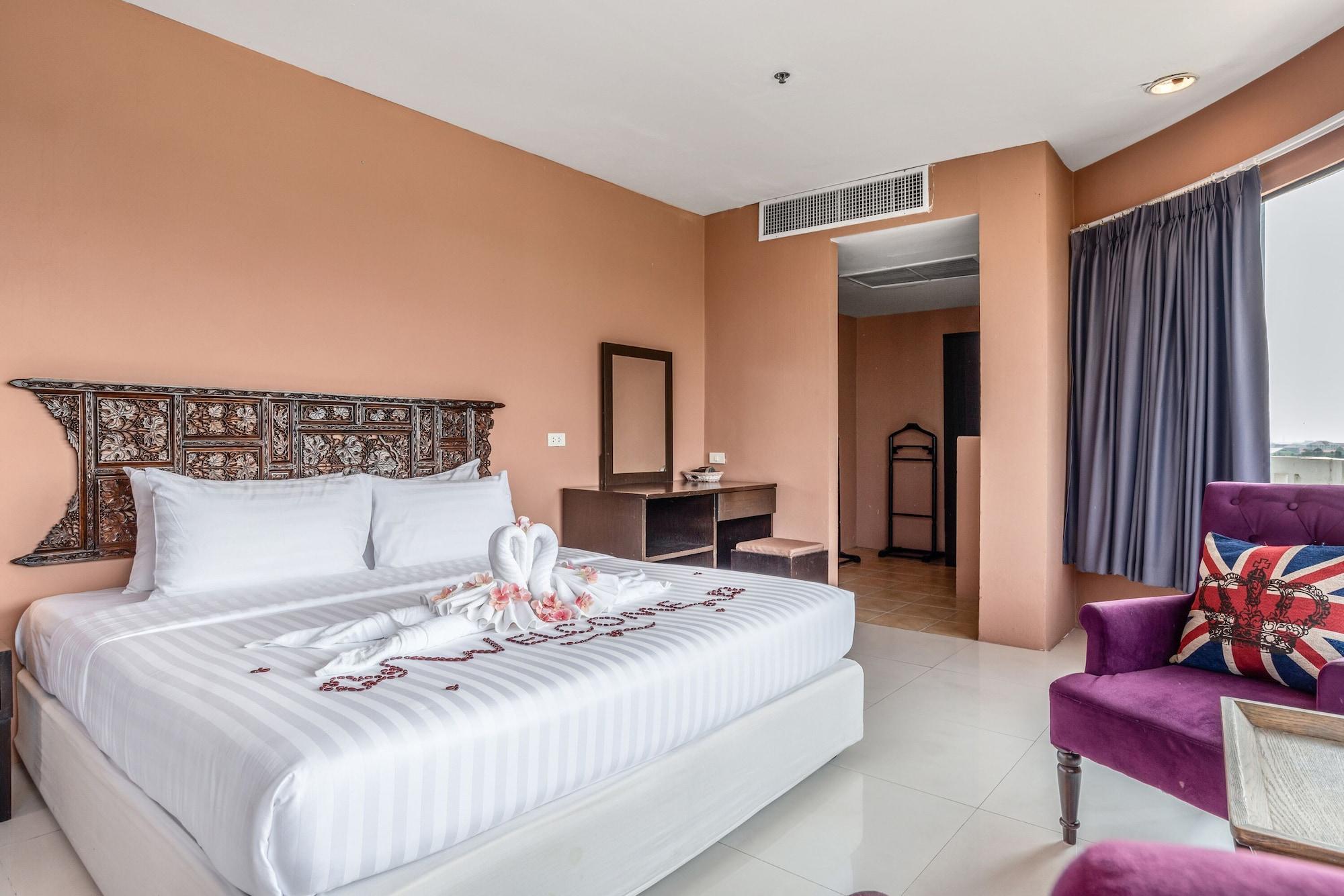 Woraburi & By The River Hotel 4*