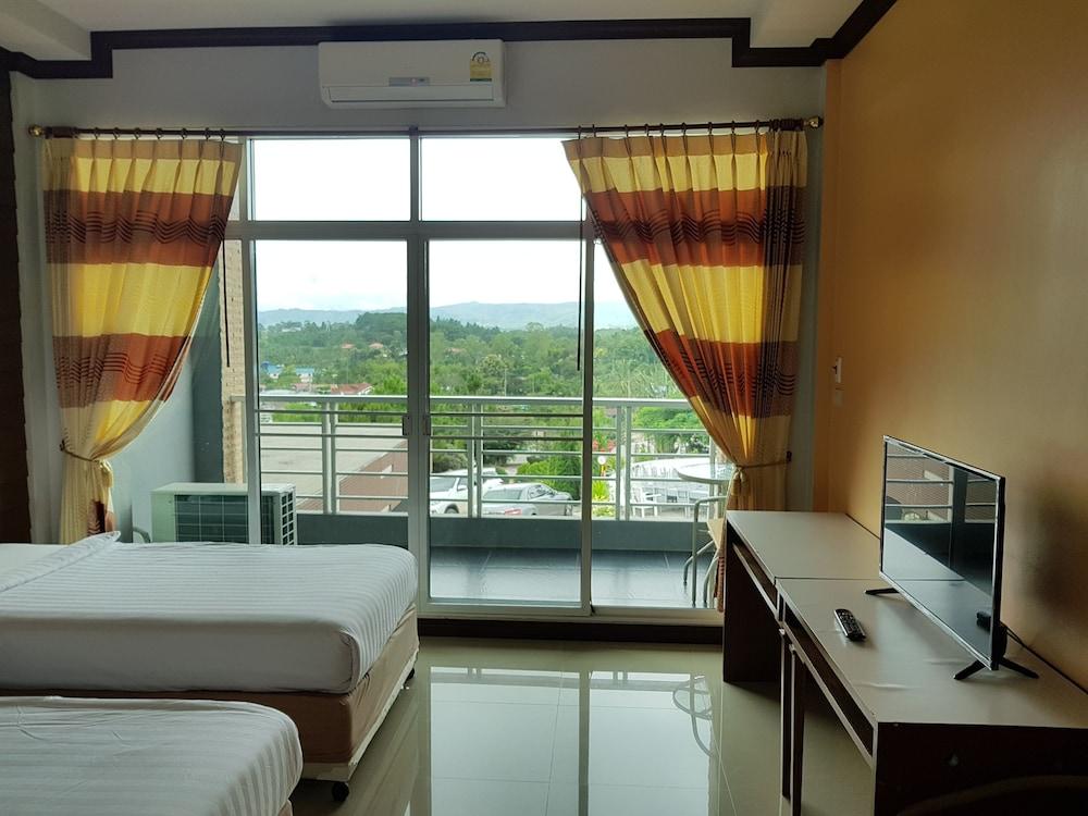 Resort Breeze Hill Khao Kho