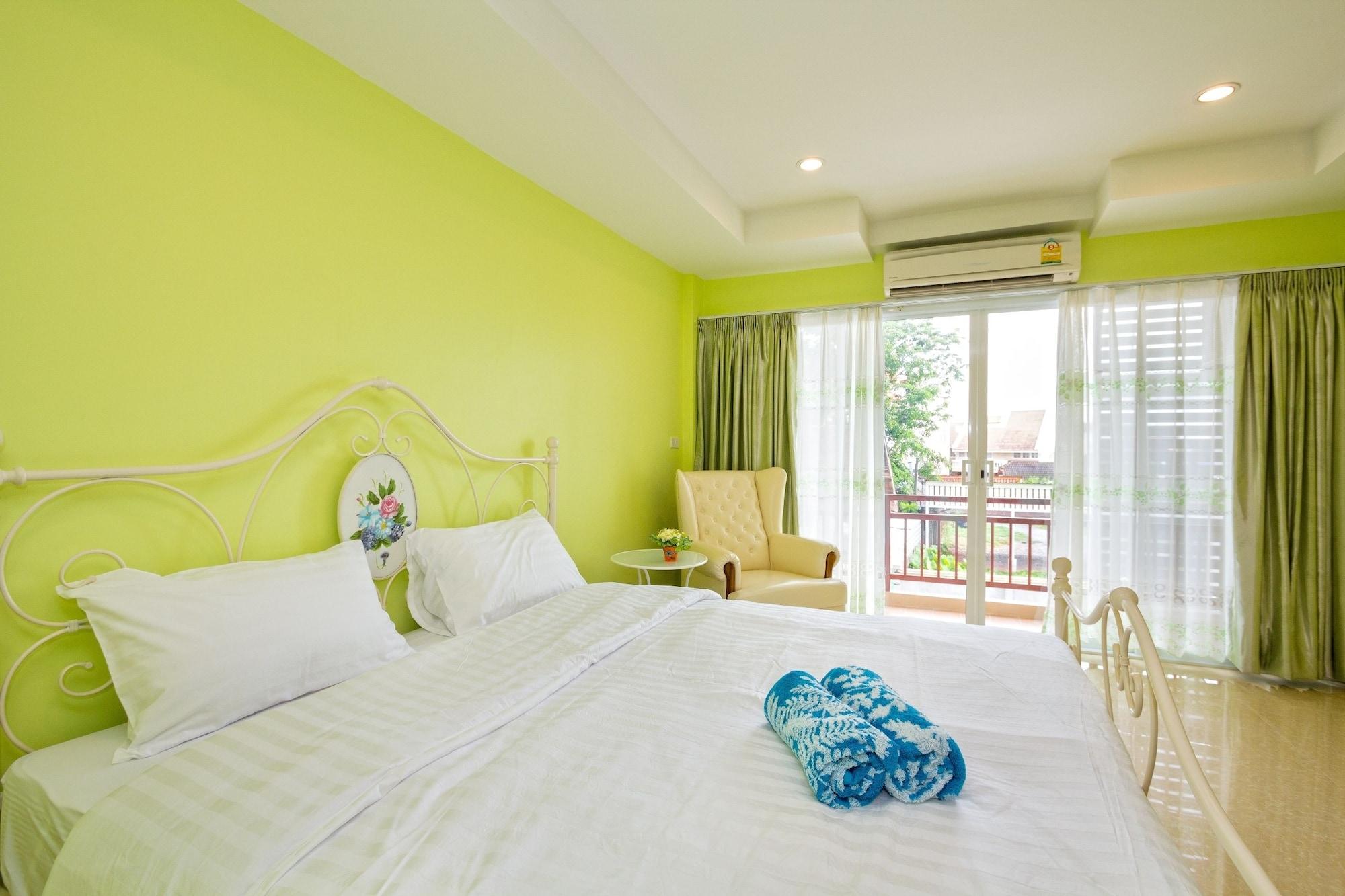 Takanta Place Aparthotel 3*