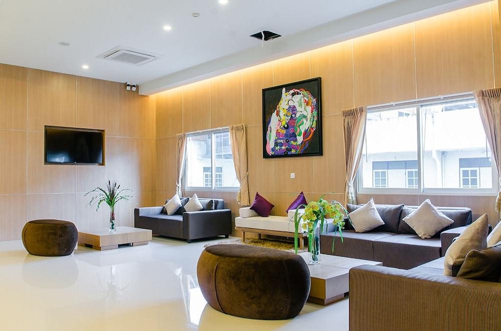 42c The Chic 4* Nakhon Sawan