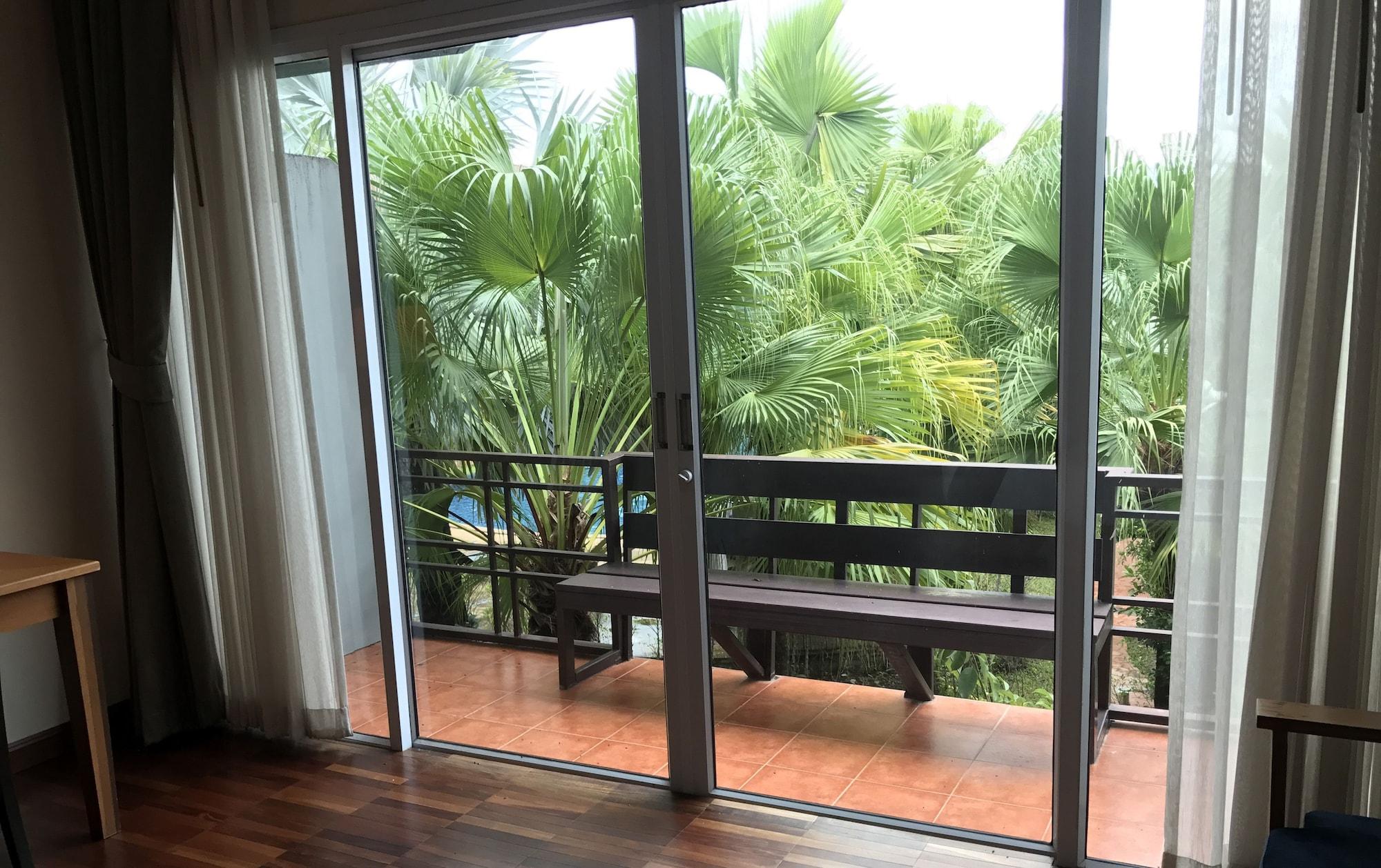Taman 4*