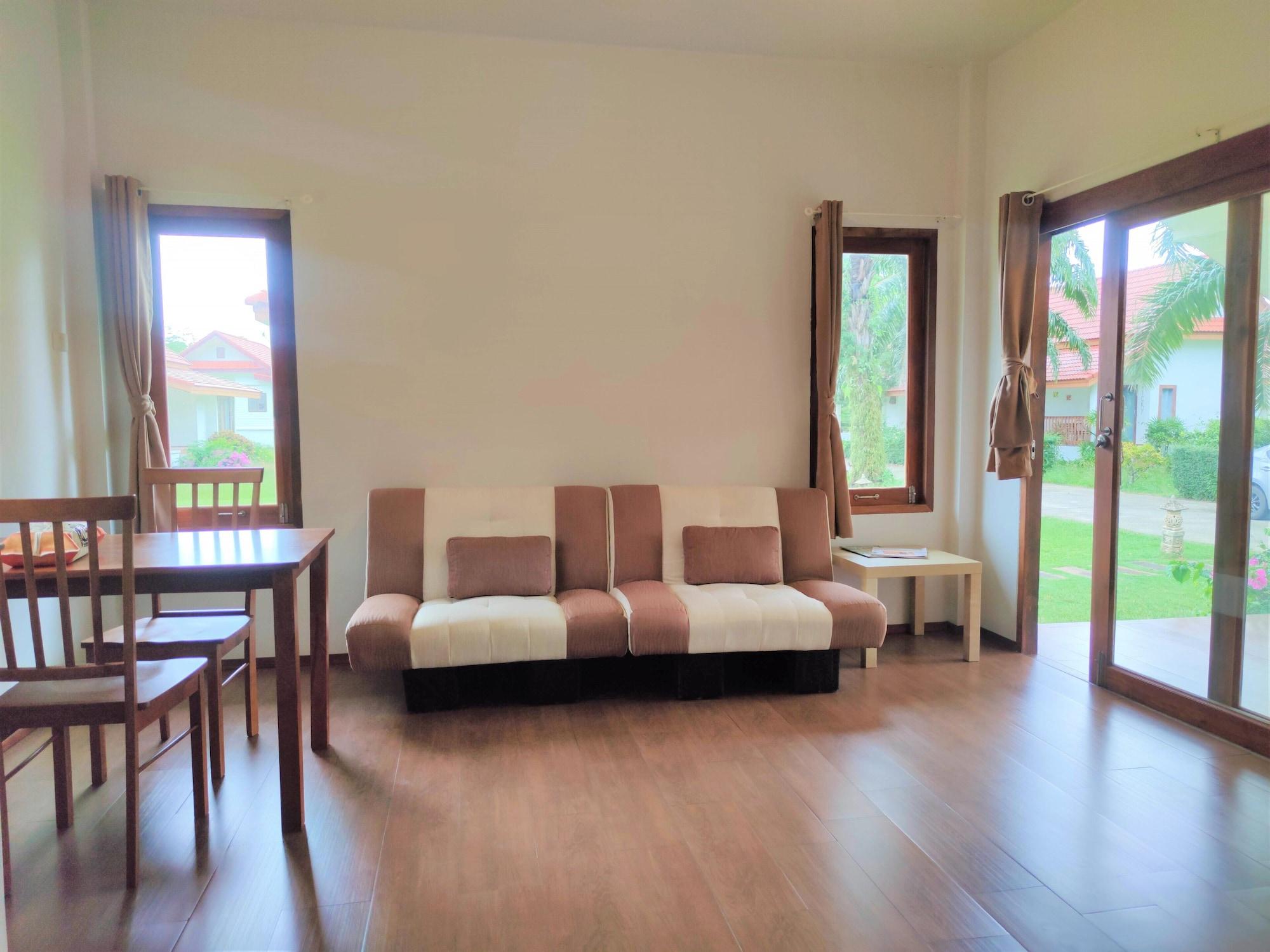 Resort Armonia Village And Chumphon