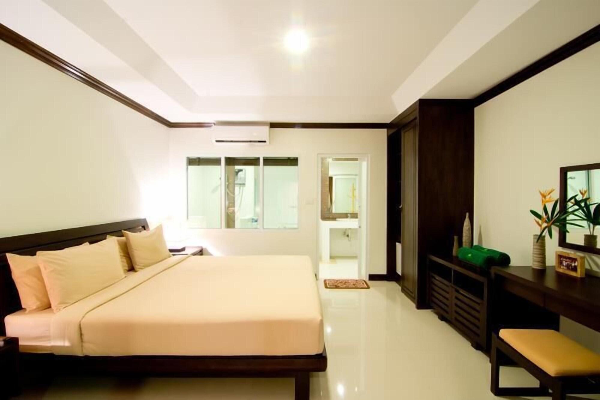 Hotel Makathanee 3*