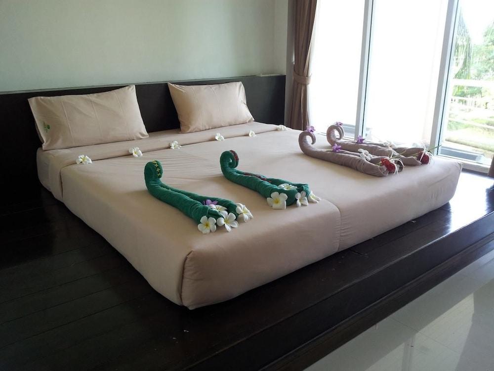Makathanee Hotel 3*