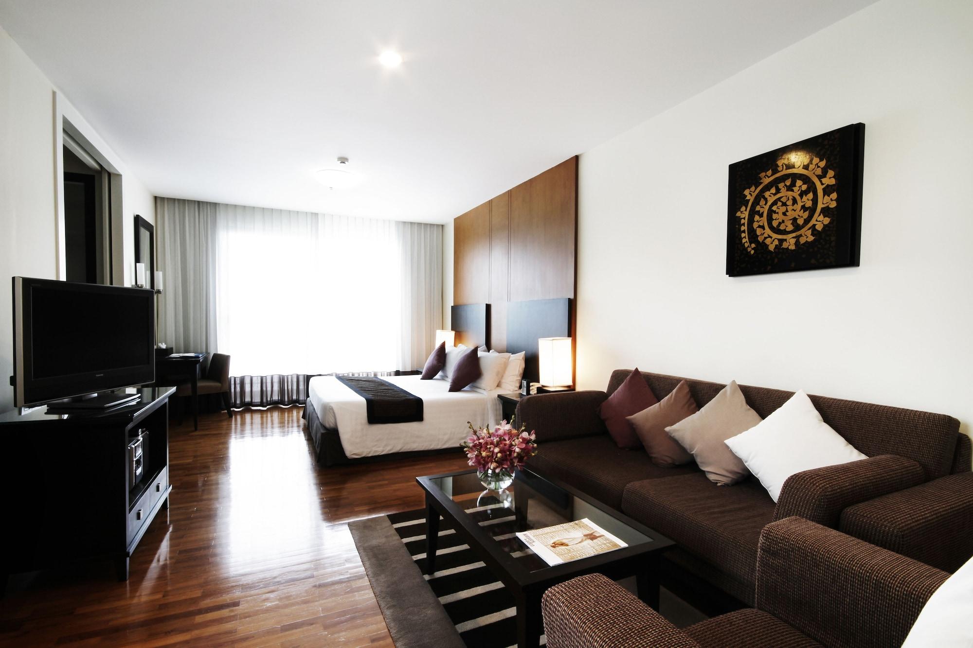Hotel Cape Racha 5*