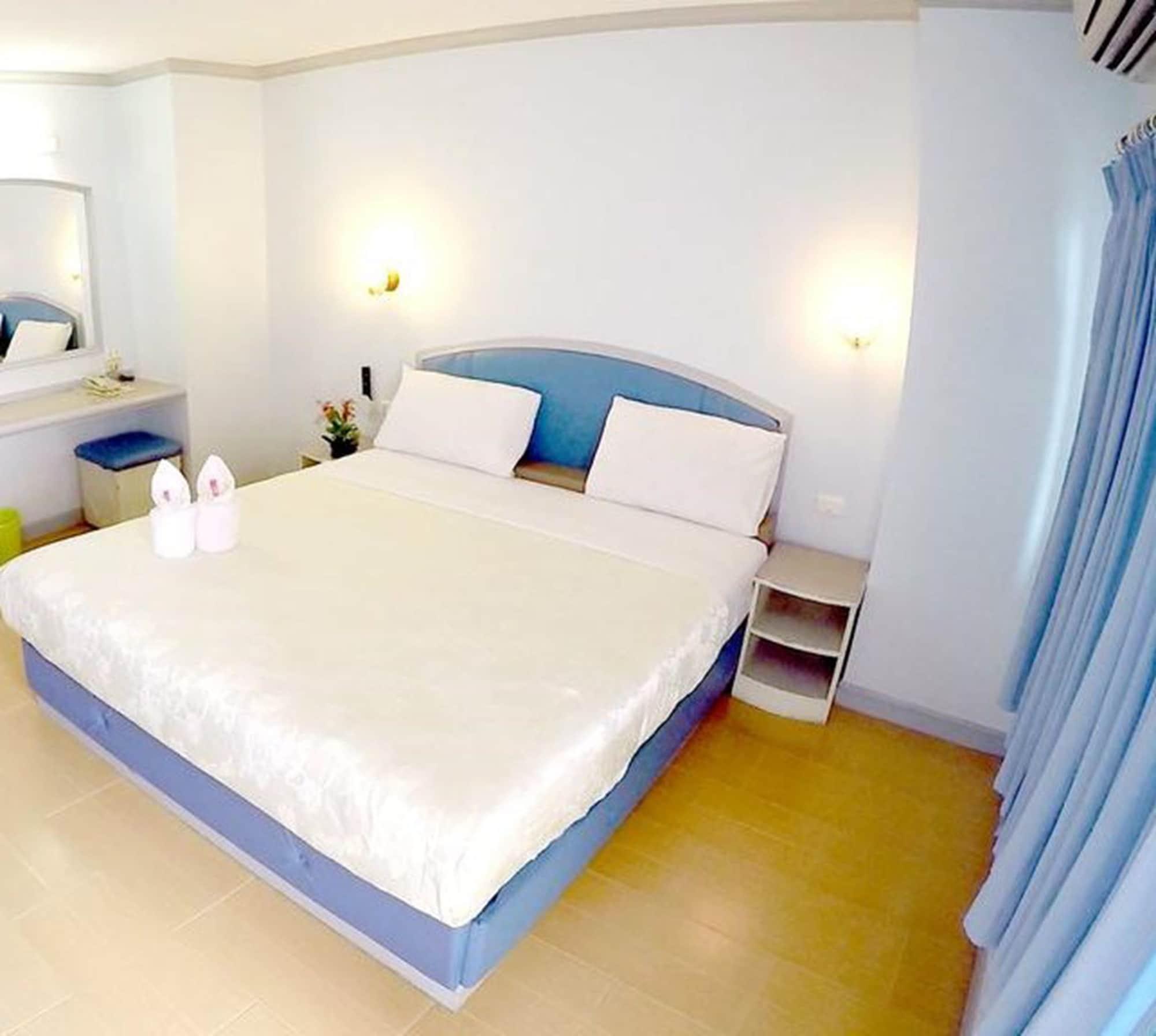 P.a. Place Hotel Nakhon Sawan