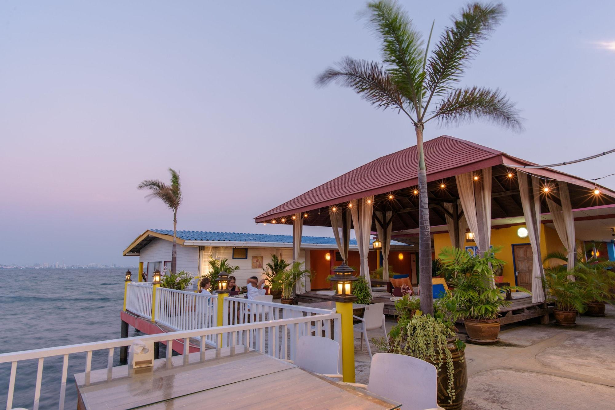 Lareena Pattaya Resort Ko Lan