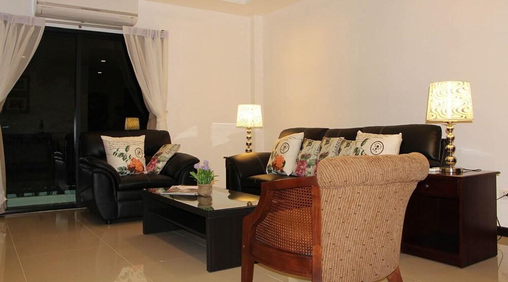 Hotel Baan 3*