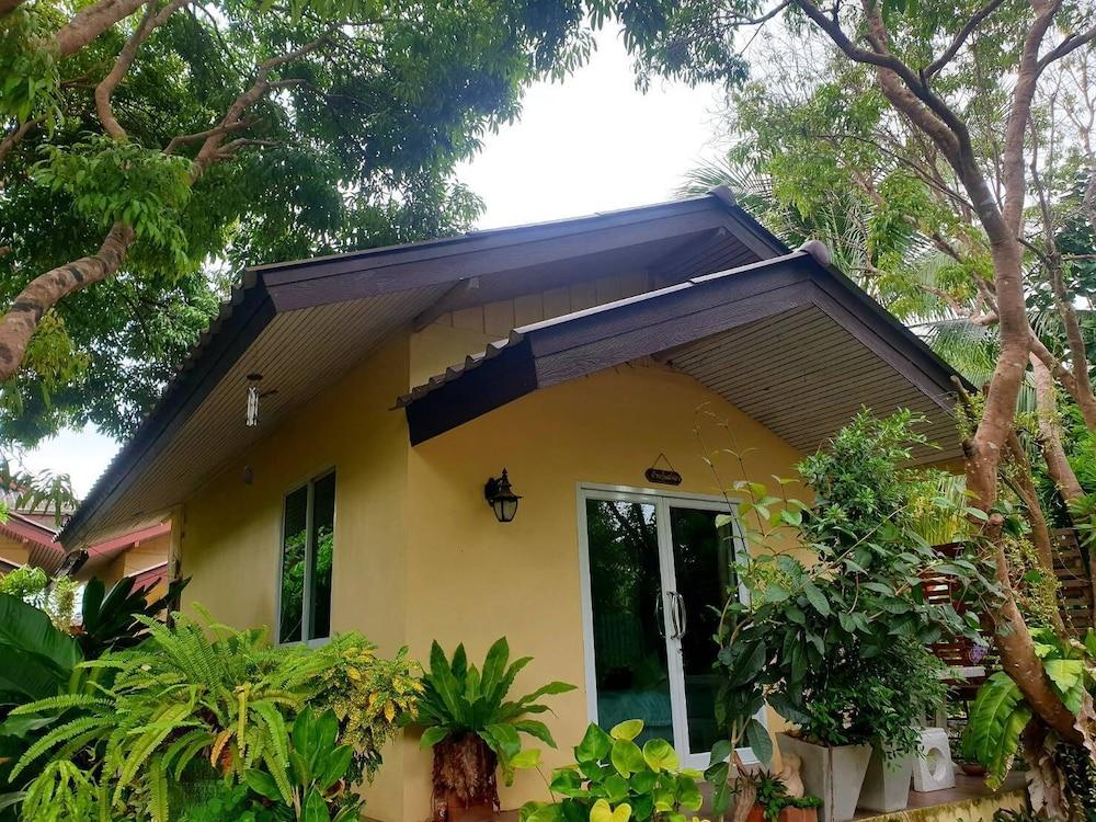Baan Suan Phidchamika 3* Amphawa