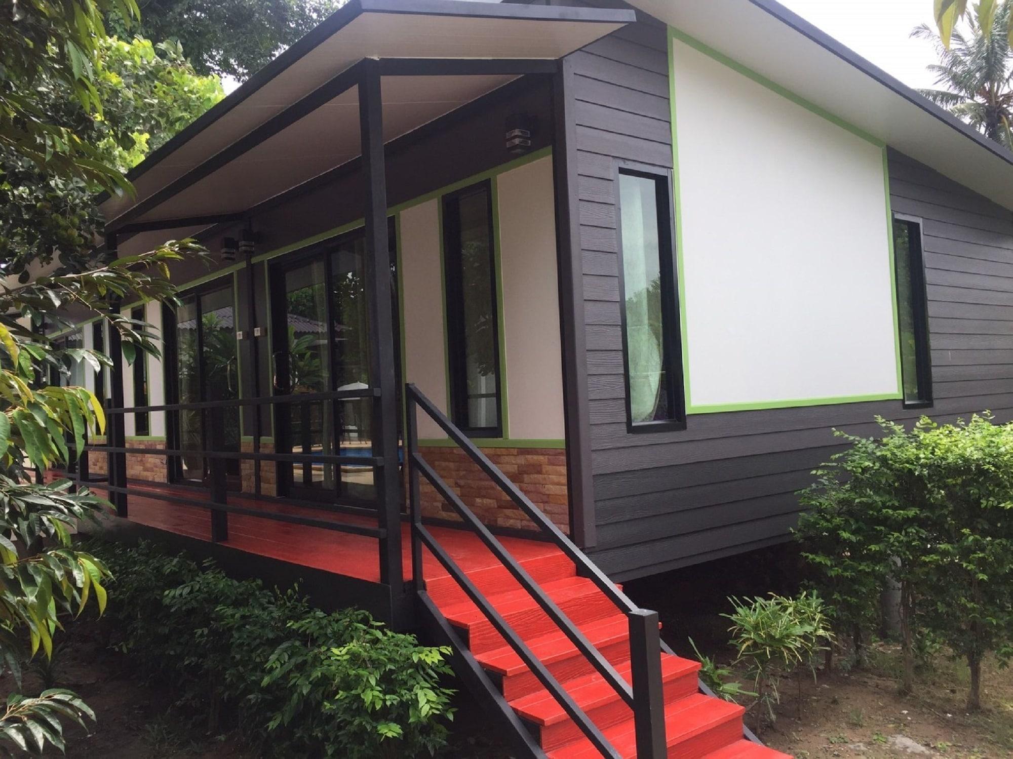 Hotel Baan Suan Khun Yaiy