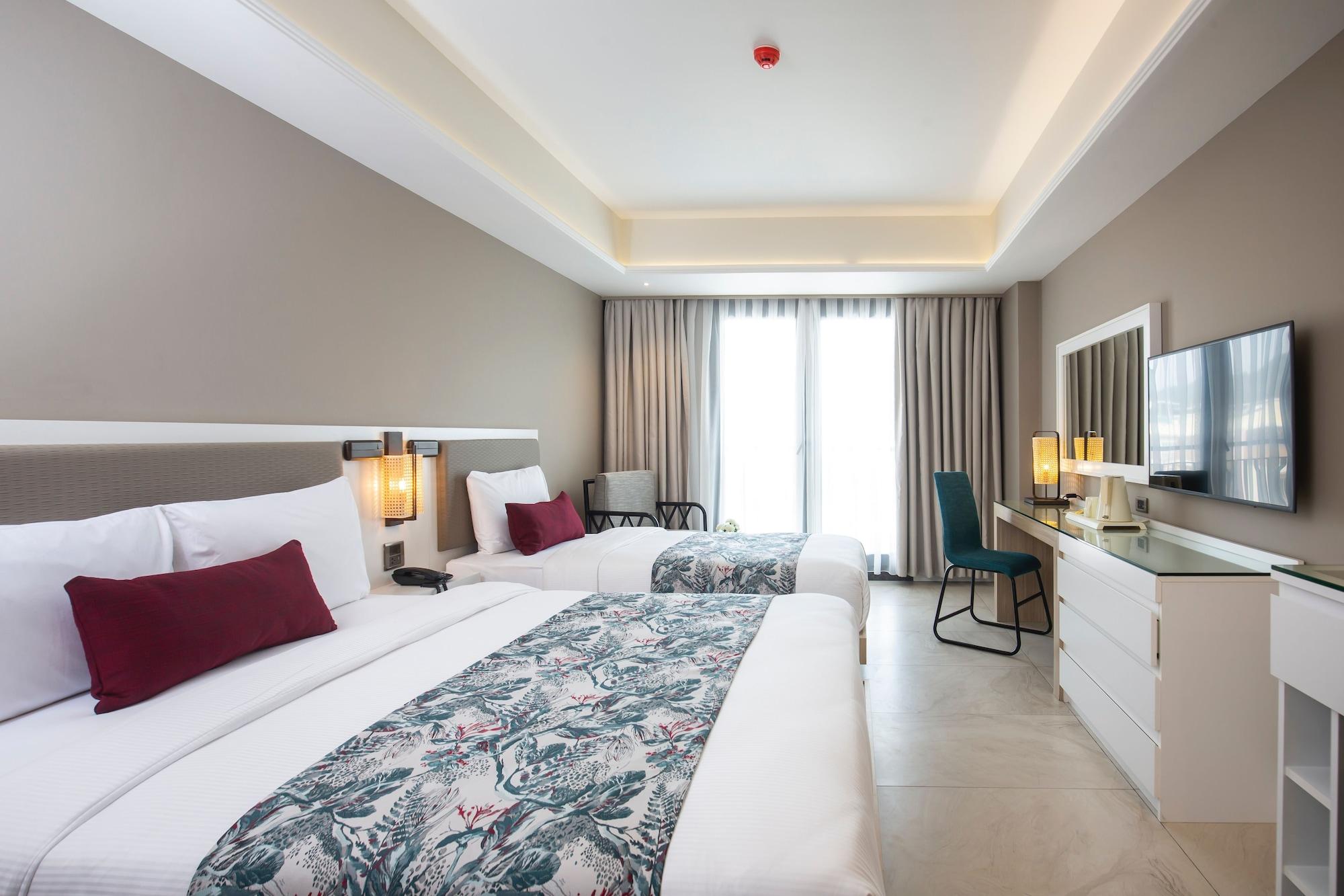 Hotel Woovo Phuket - Sha Extra