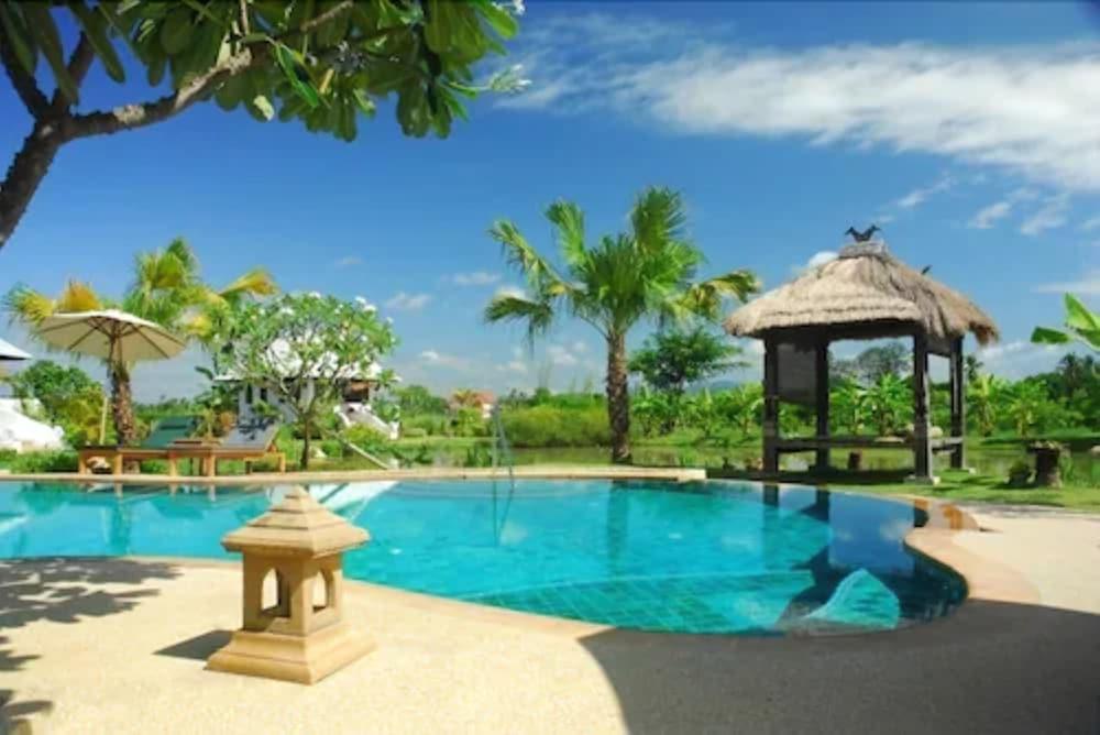 Resort Baan Chai Thung 3*