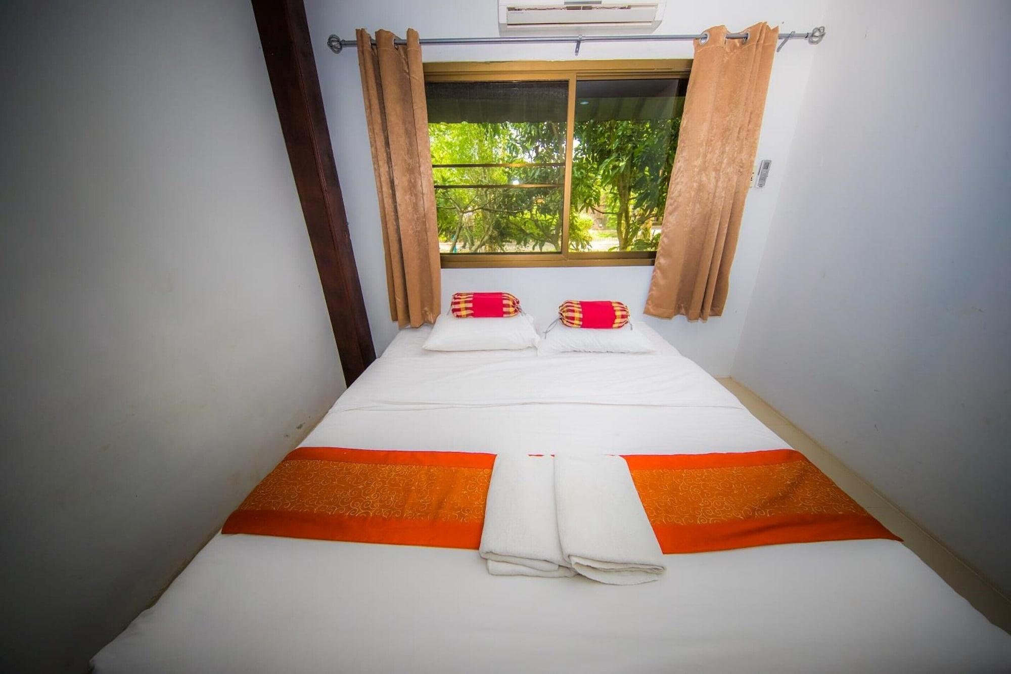 Tanita Lagoon Hotel 3*