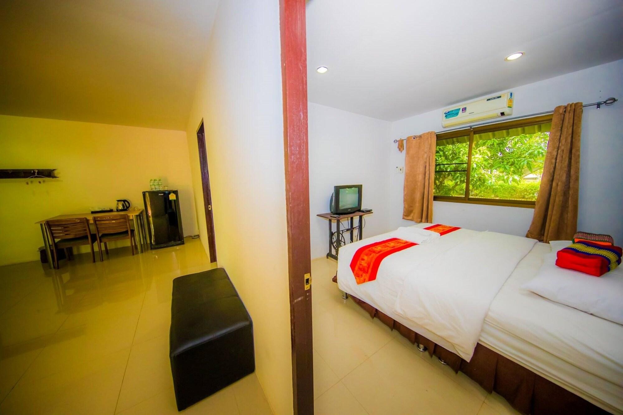 Tanita Lagoon Hotel