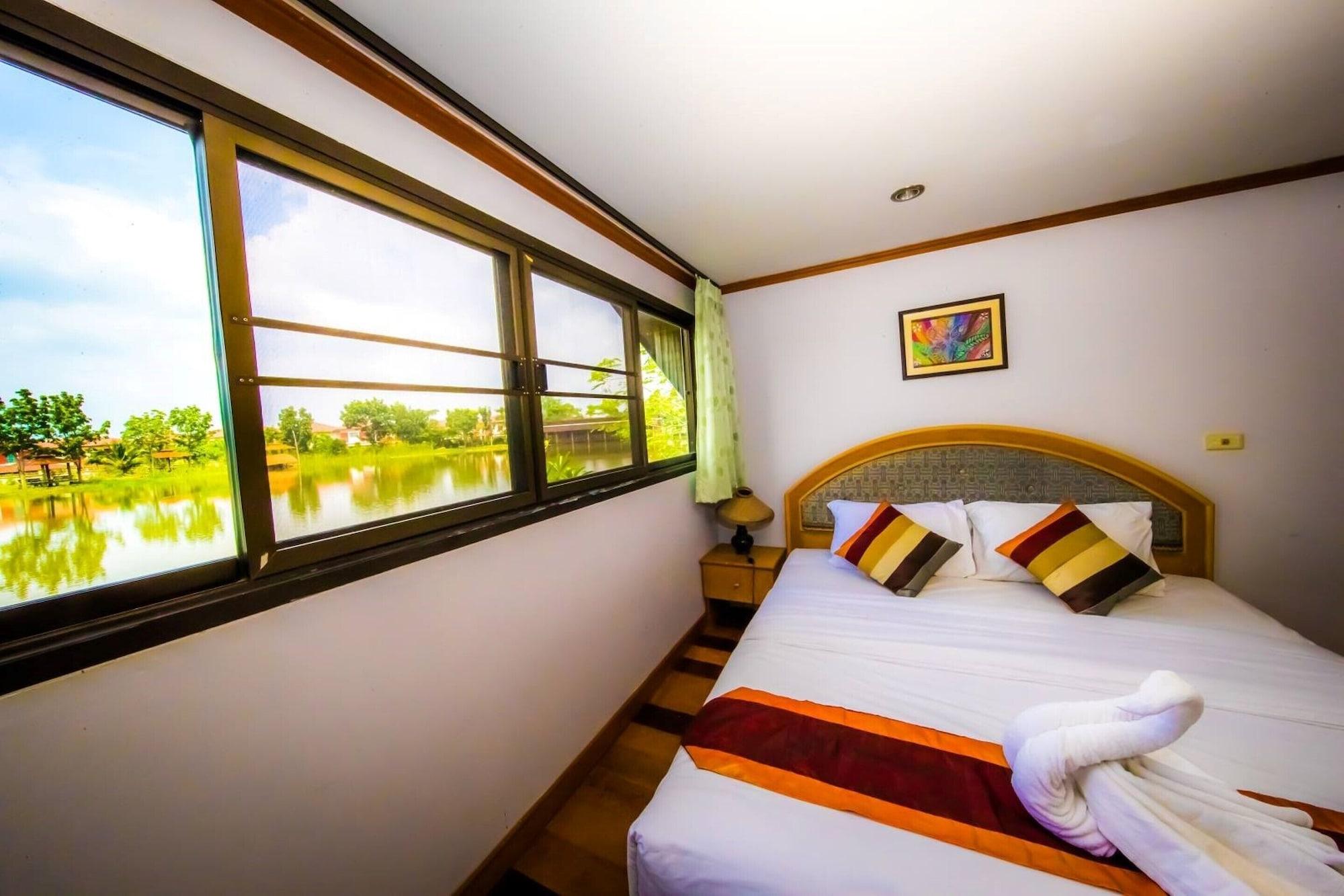 Tanita Lagoon 3* Udon Thani