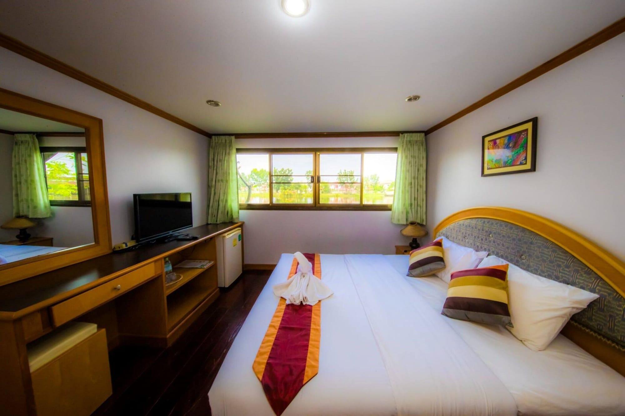 Tanita Lagoon 3* Udon Thani