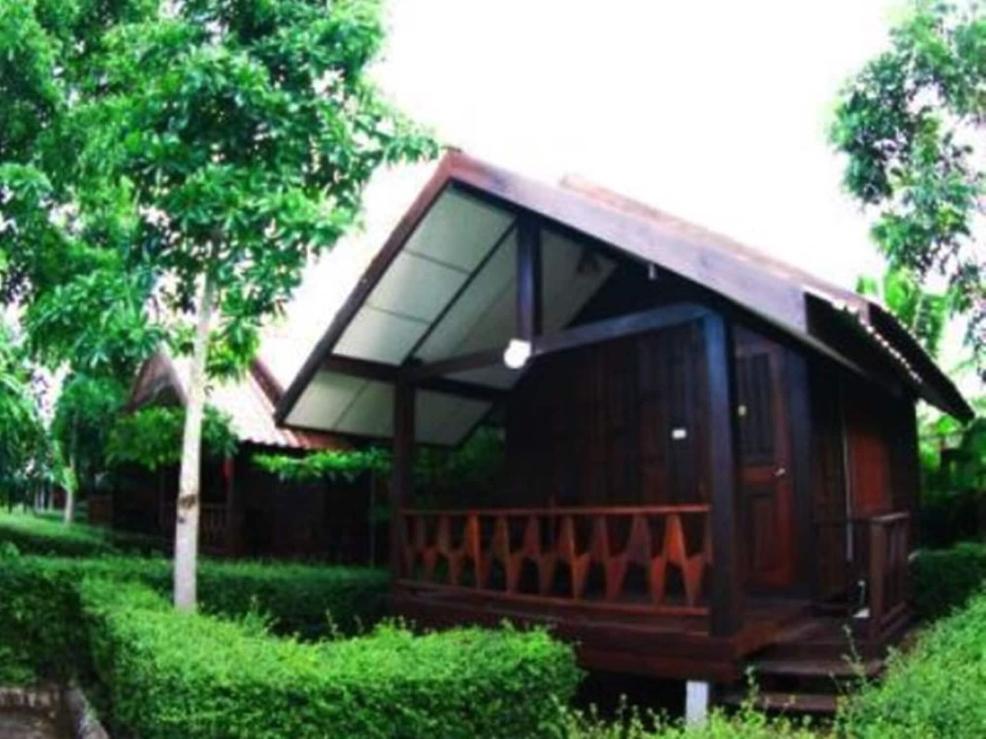 Hotel Tanita Lagoon Udon Thani