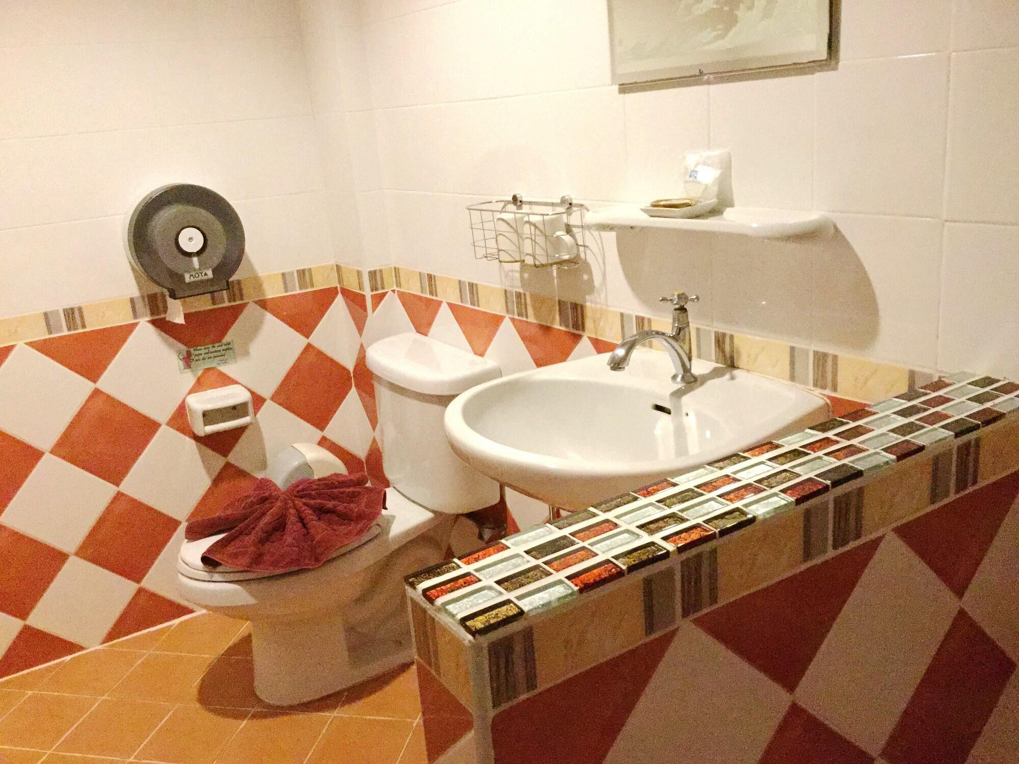 Wild Orchid Krabi Hotel 3*