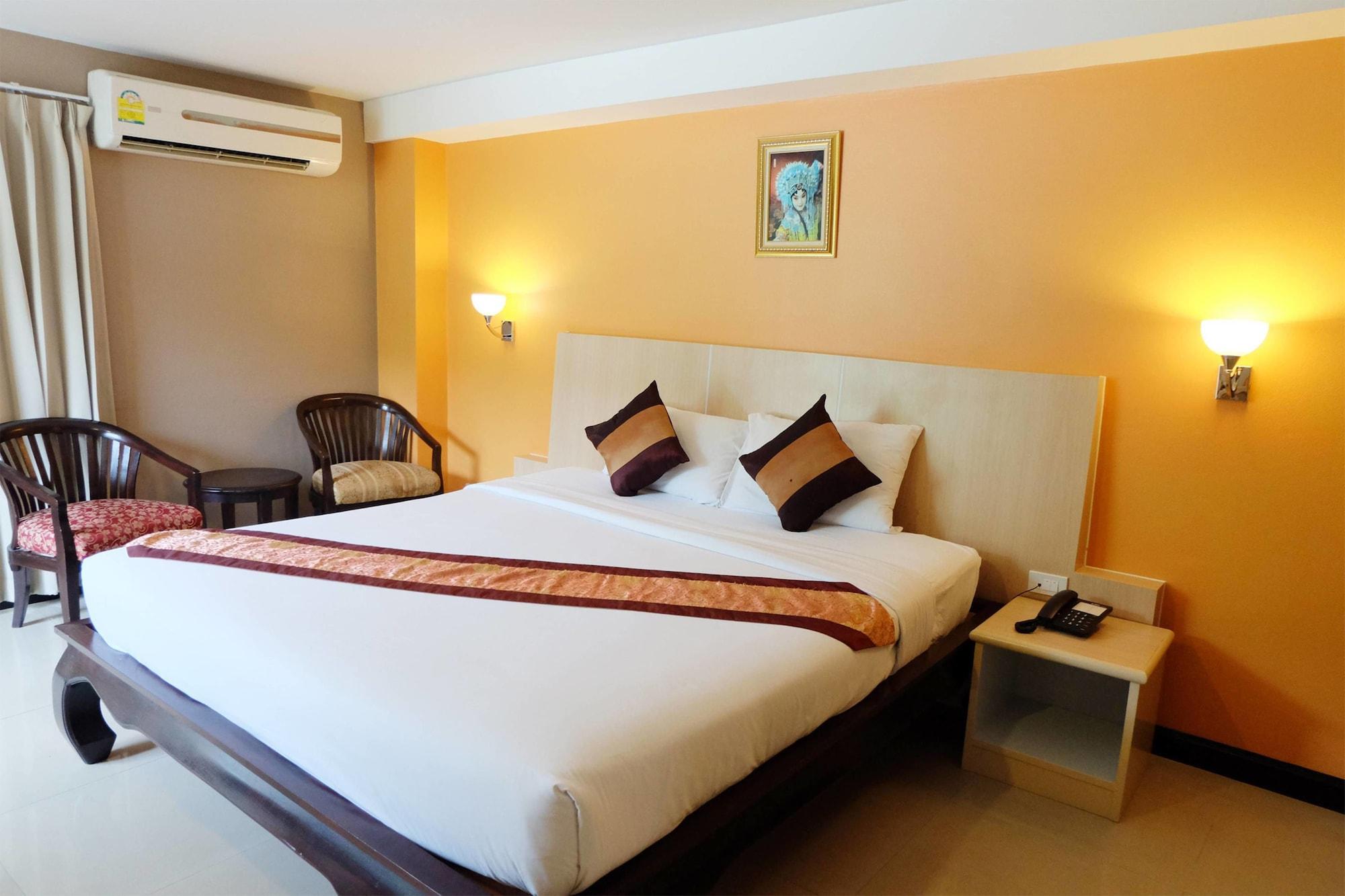 Grand Hill And 4* Nakhon Sawan