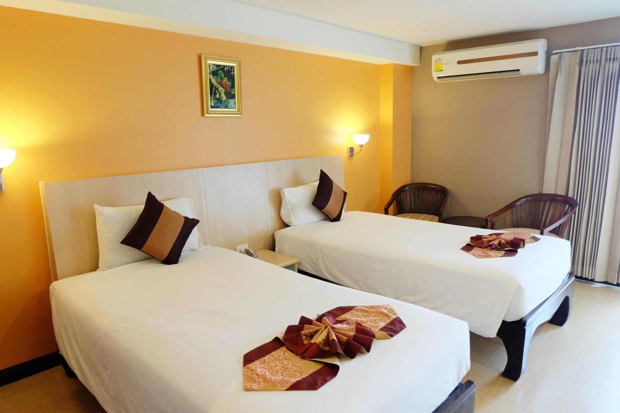 Grand Hill And Hotel Nakhon Sawan