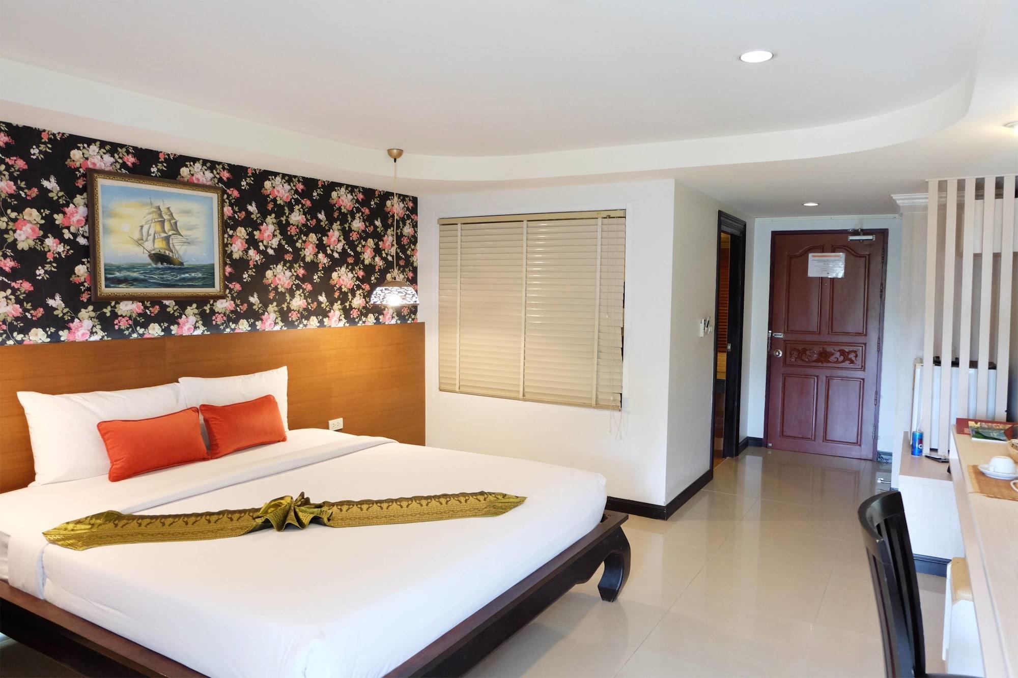 Hotel Grand Hill And Nakhon Sawan