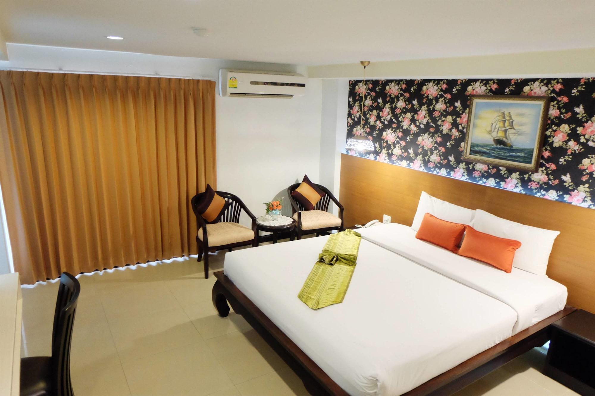 Hotel Grand Hill And 4*