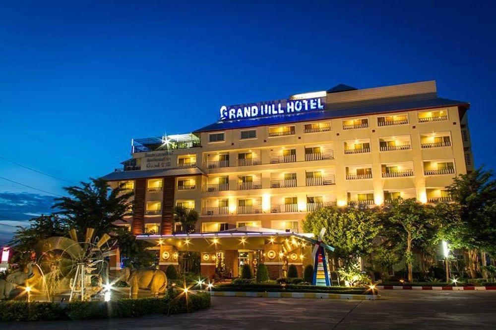 Grand Hill And Hotel