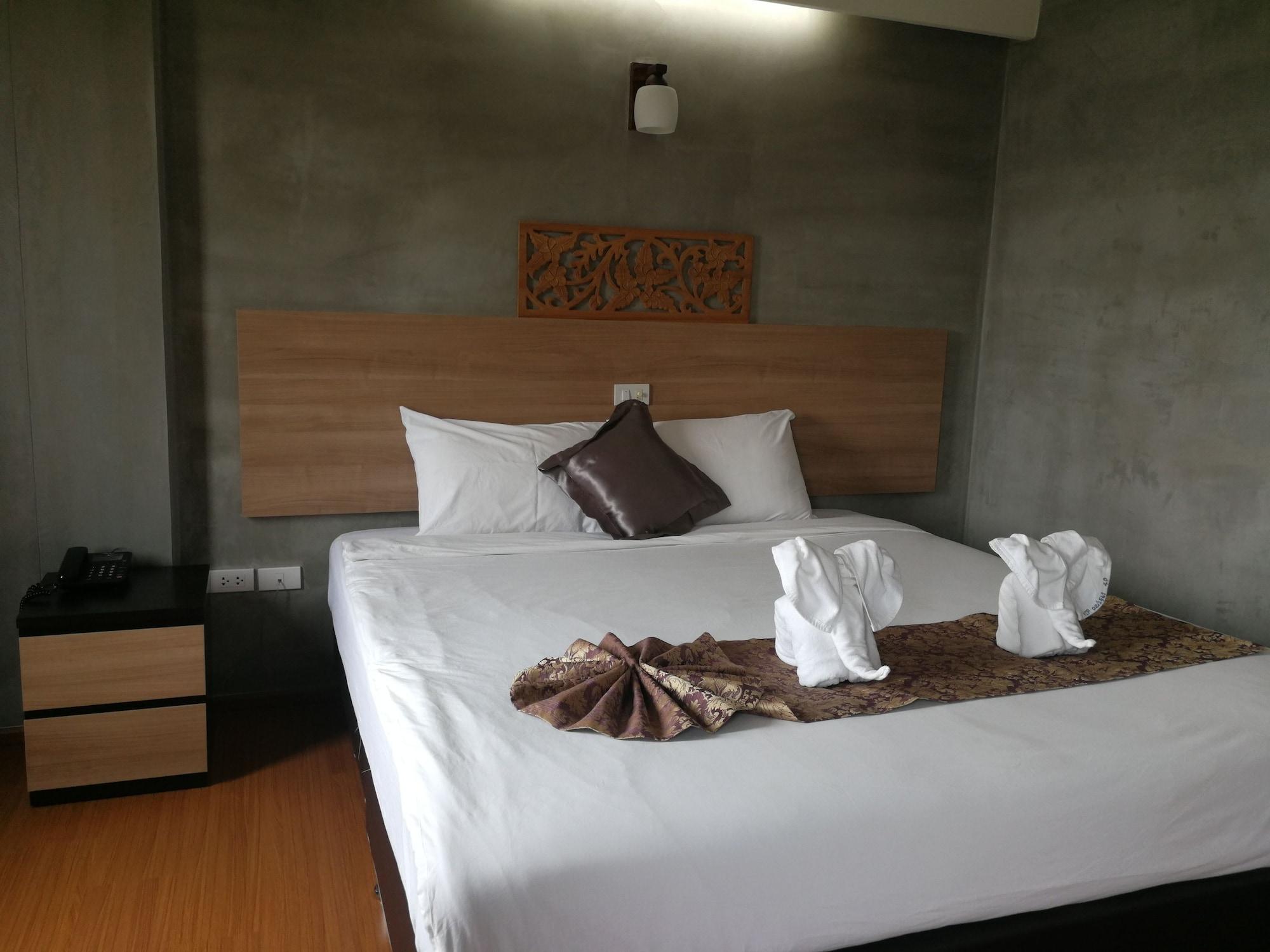 Hotel Narai Iyara