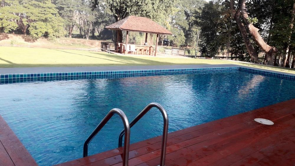 Riverhouse-the Teak House 3* Mae Sariang
