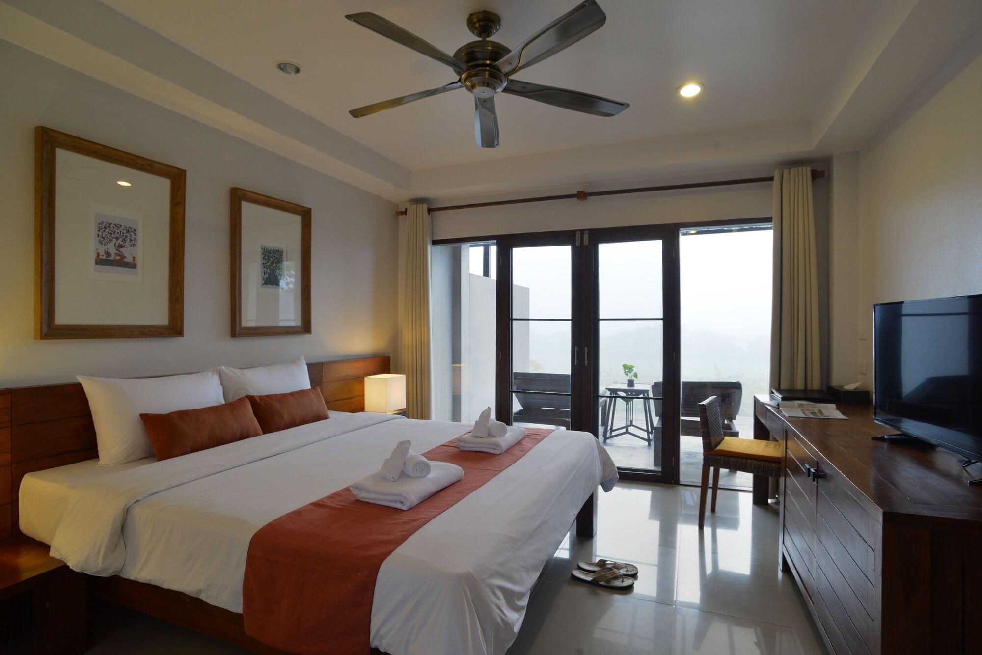 Yoma Hotel, Resort 4*