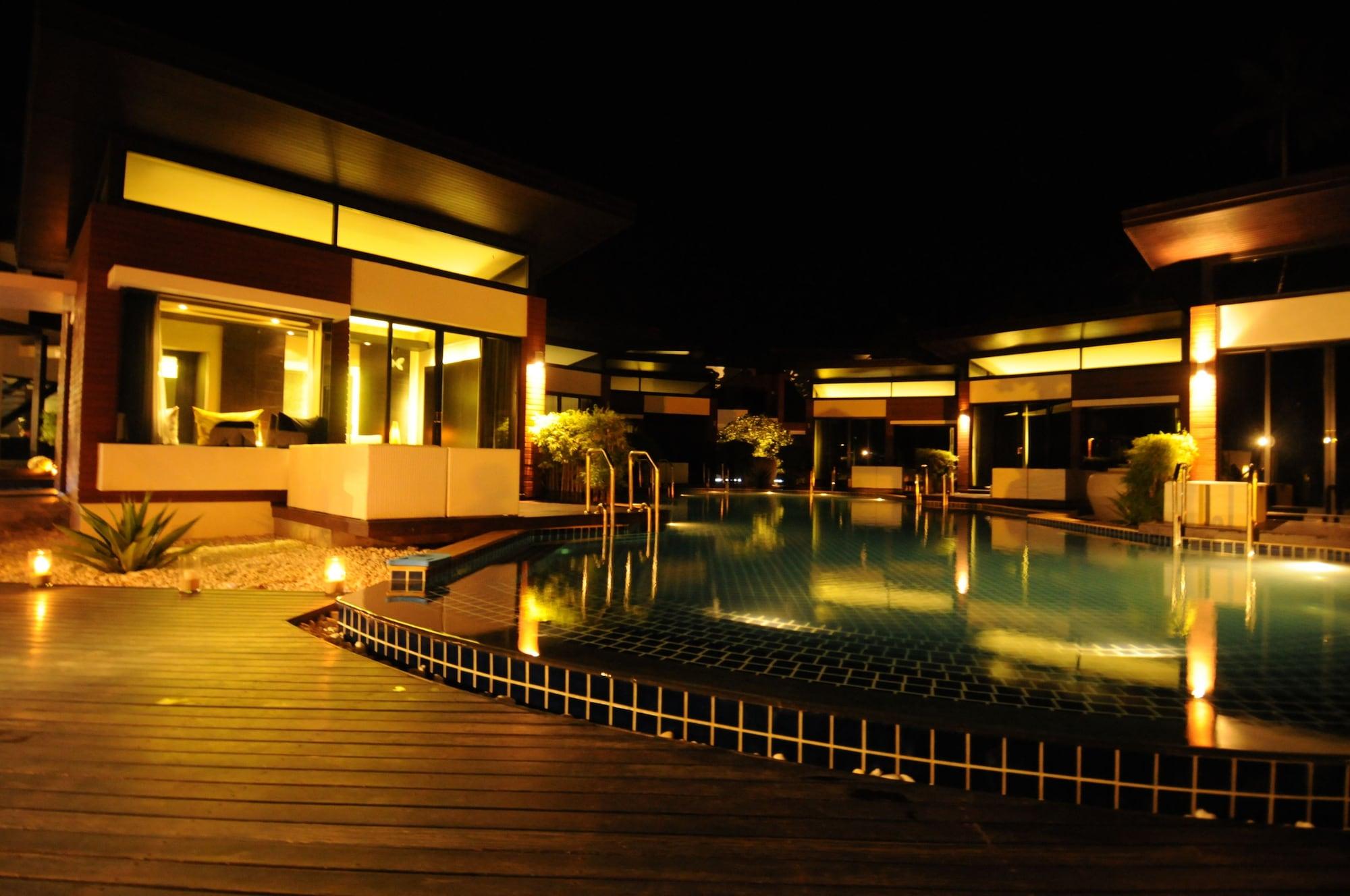 Resort Aava And 4*