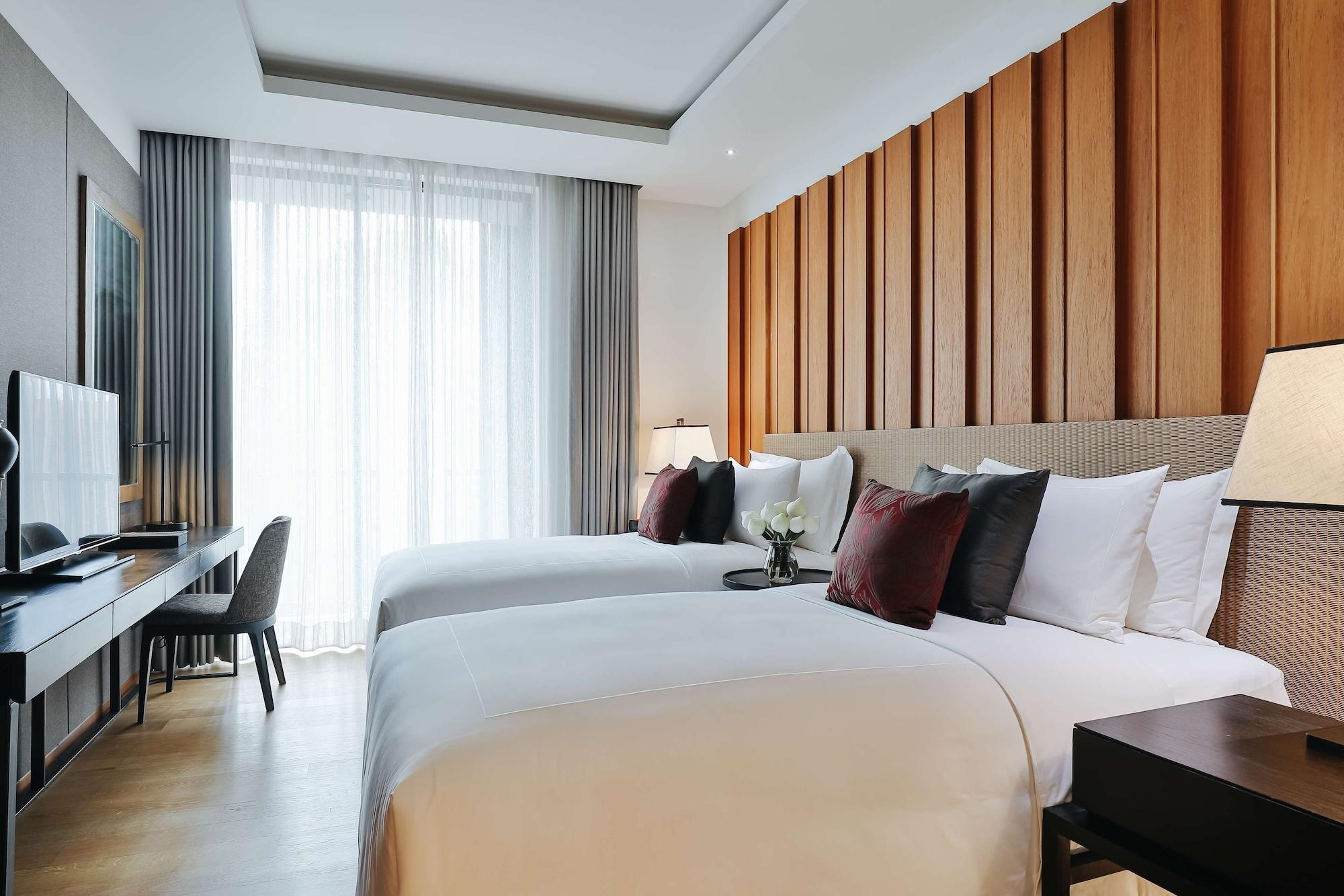 Anantara Serviced Suites Hotel 5*