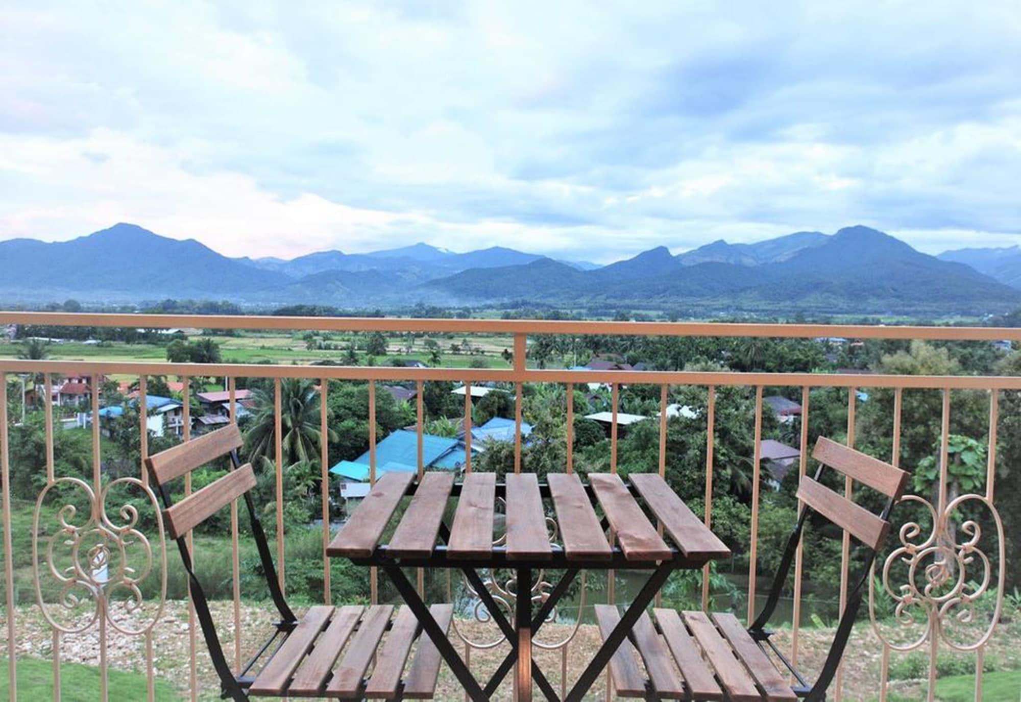 De View Boutique Hotel 3*