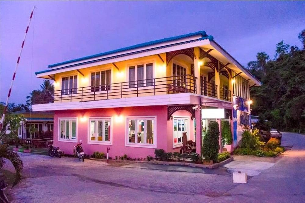 Terrace 3* Langu