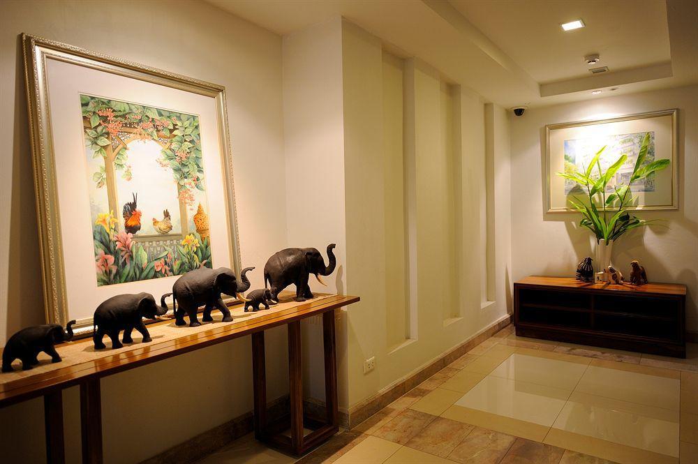Sabai Sathorn Service Banguecoque