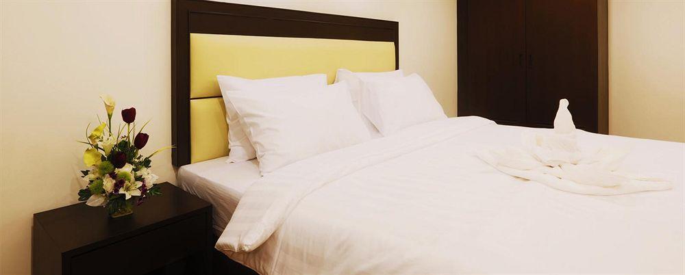 Hotel Initial - Sha 3*