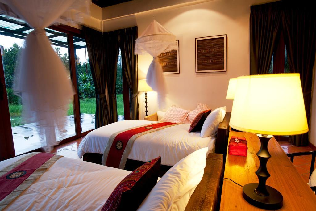 Resort Manee Dheva & 4*