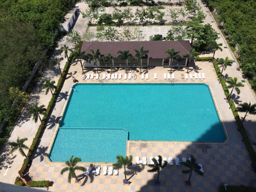 V8 Seaview 2* Jomtien Beach