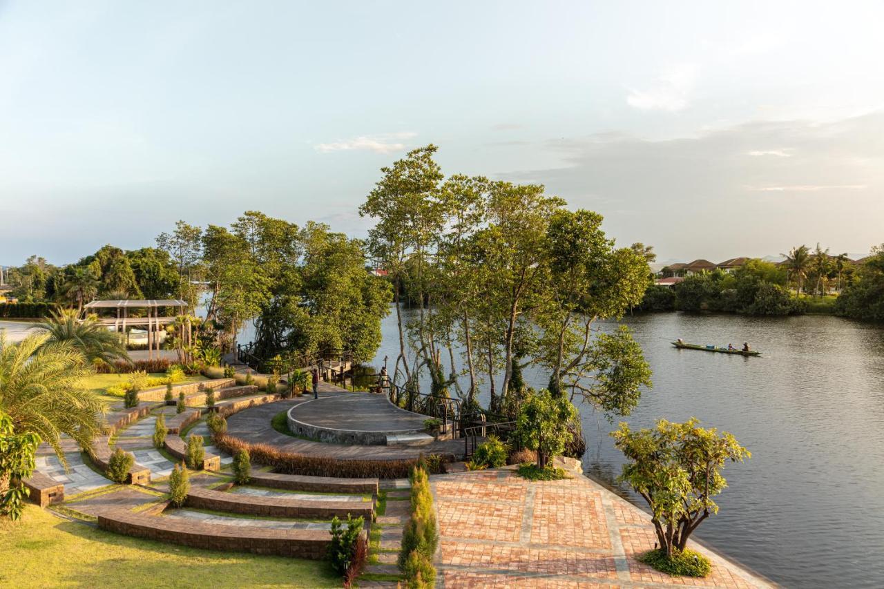 Laguna Grand & Hotel 5*