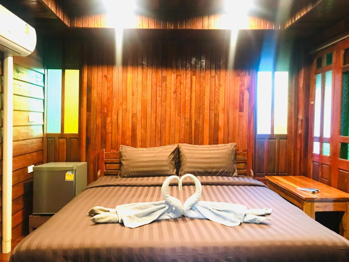 Kohkoodfarmstay * Ko Kut