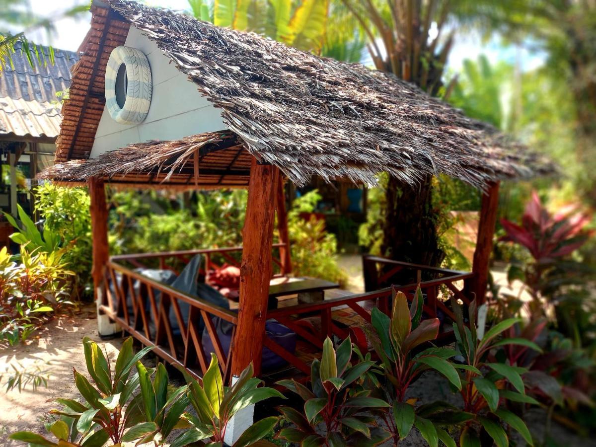 Sabai Sabai Lodge *
