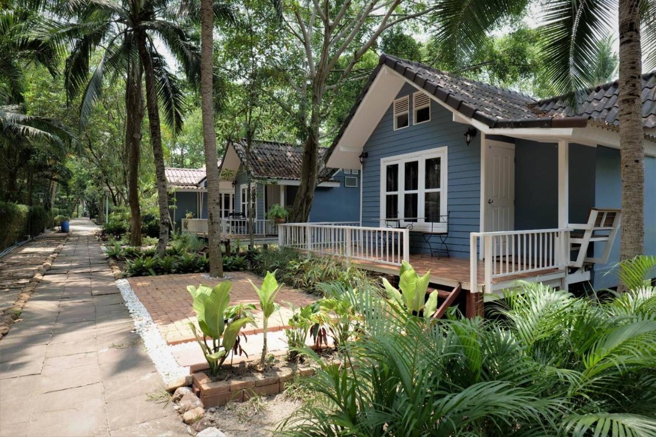 Resort Young Coconut Garden 2*