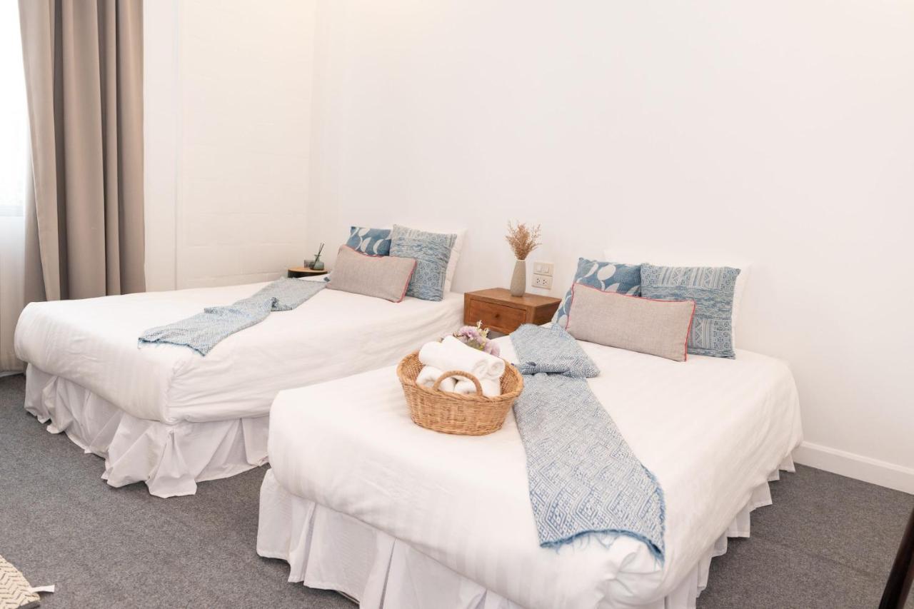 Oon Poshtel X Cafe Albergue