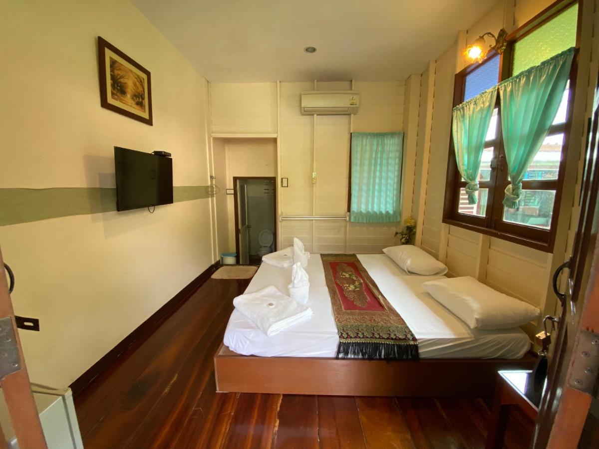 บ้านกรนรา Baan Kornnara Amphawa